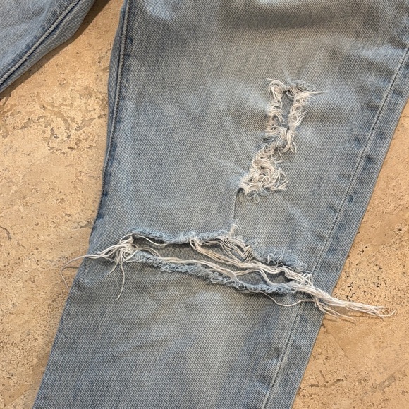 Levi’s 501 CT 26/32 Light Blue Distressed button fly Women Jeans - Picture 3 of 11